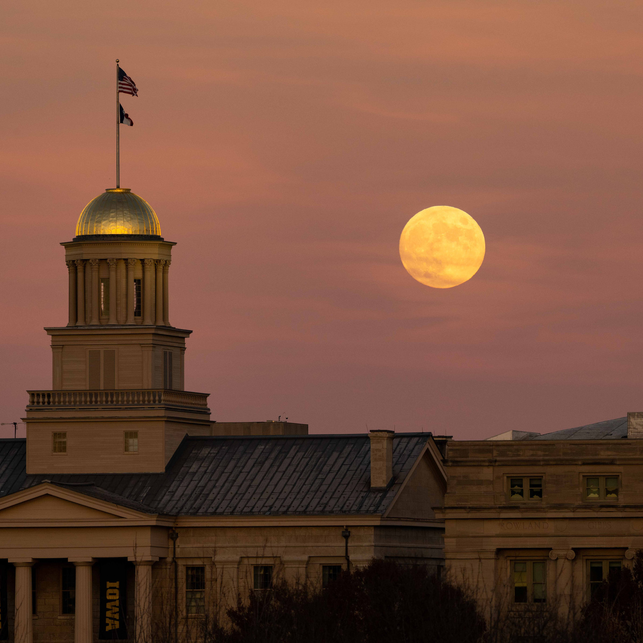 Full moon over Old Capitol